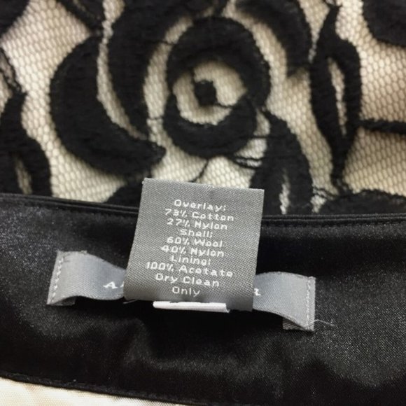 NWT Ann Taylor Black Lace Pencil Skirt Size 4P - Picture 4 of 4